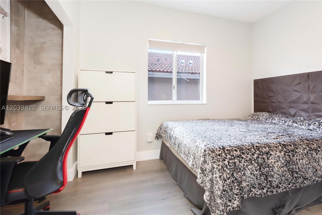 Real estate property located at 5853 111th Ave, Miami-dade, Doral Isles-antilles, Doral, FL