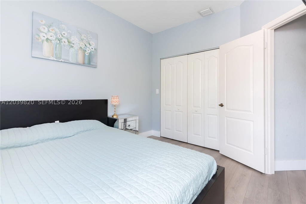 Real estate property located at 5853 111th Ave, Miami-dade, Doral Isles-antilles, Doral, FL