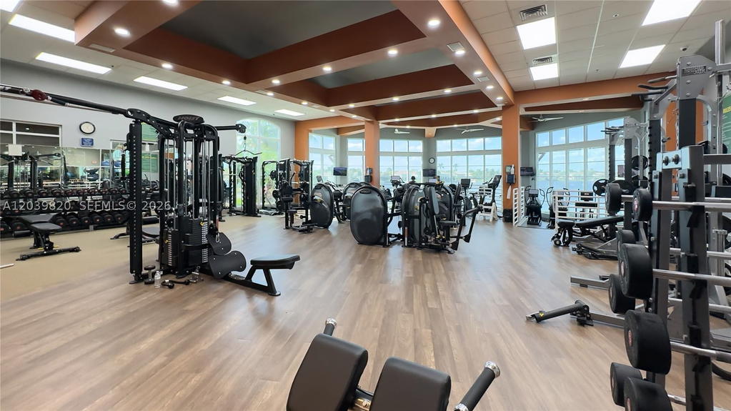 Real estate property located at 5853 111th Ave, Miami-dade, Doral Isles-antilles, Doral, FL