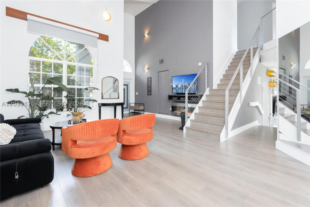 Real estate property located at 5853 111th Ave, Miami-dade, Doral Isles-antilles, Doral, FL