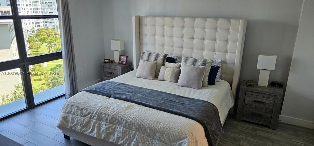 Real estate property located at 17600 Bay Rd N906, Miami-dade, Fairview House Condo, Sunny Isles Beach, FL