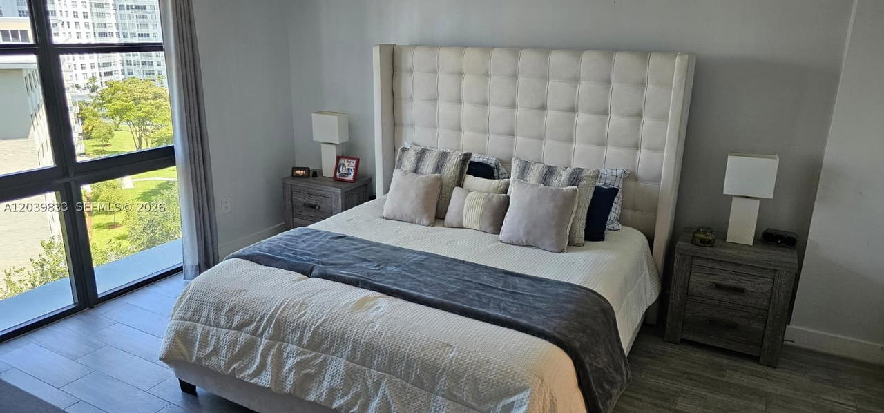 Real estate property located at 17600 Bay Rd N906, Miami-dade, Fairview House Condo, Sunny Isles Beach, FL
