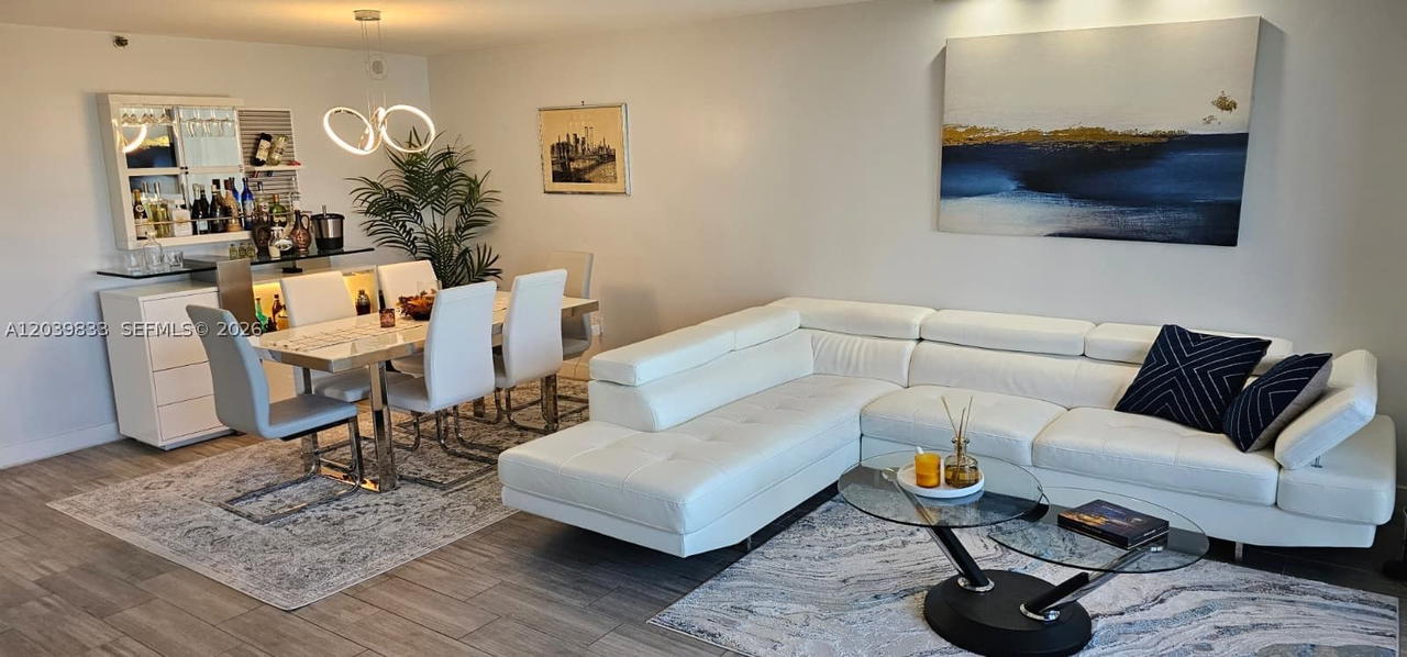 Real estate property located at 17600 Bay Rd N906, Miami-dade, Fairview House Condo, Sunny Isles Beach, FL