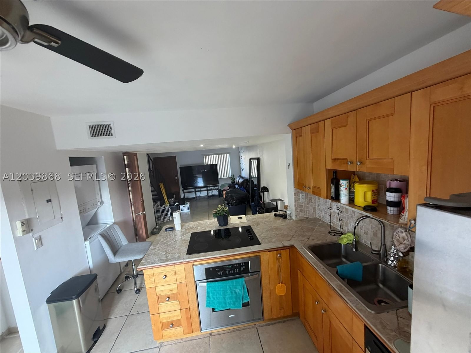 Real estate property located at 541 82nd Ct #375, Miami-dade, Mira Villas Condo, Miami, FL