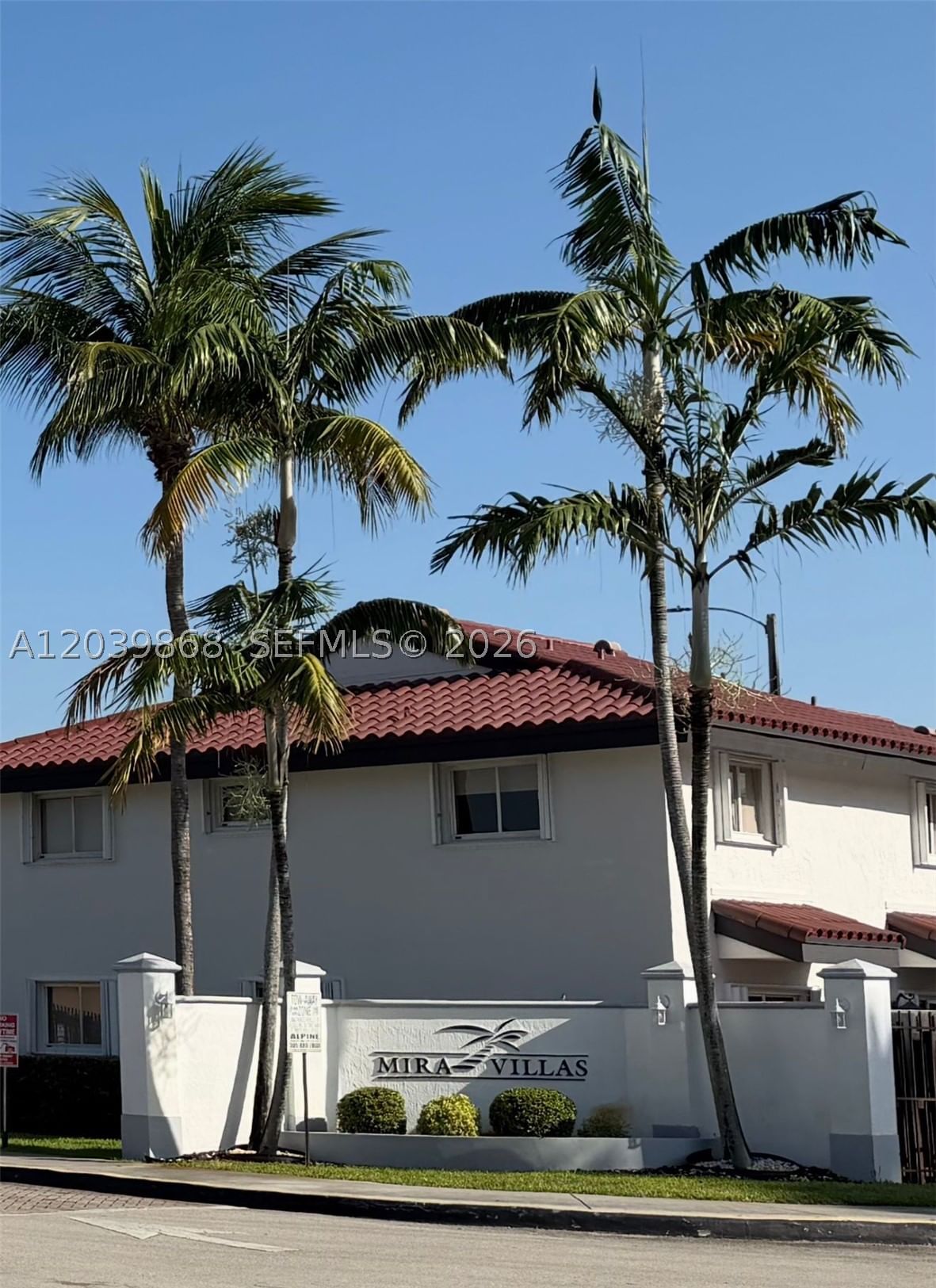 Real estate property located at 541 82nd Ct #375, Miami-dade, Mira Villas Condo, Miami, FL