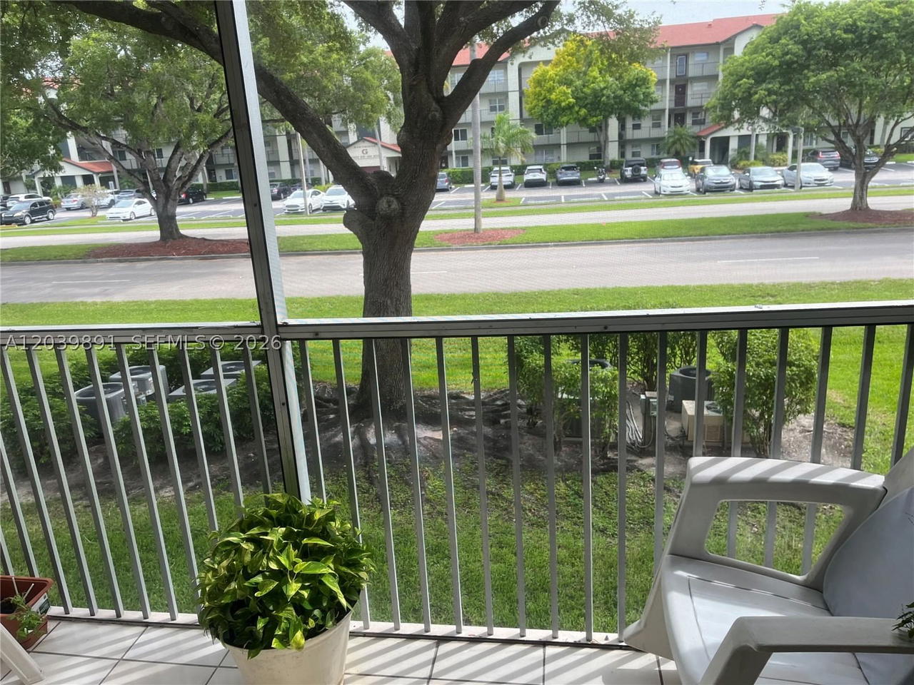 Real estate property located at 1100 128th Ter #204U, Broward, Cambridge At Century, Pembroke Pines, FL