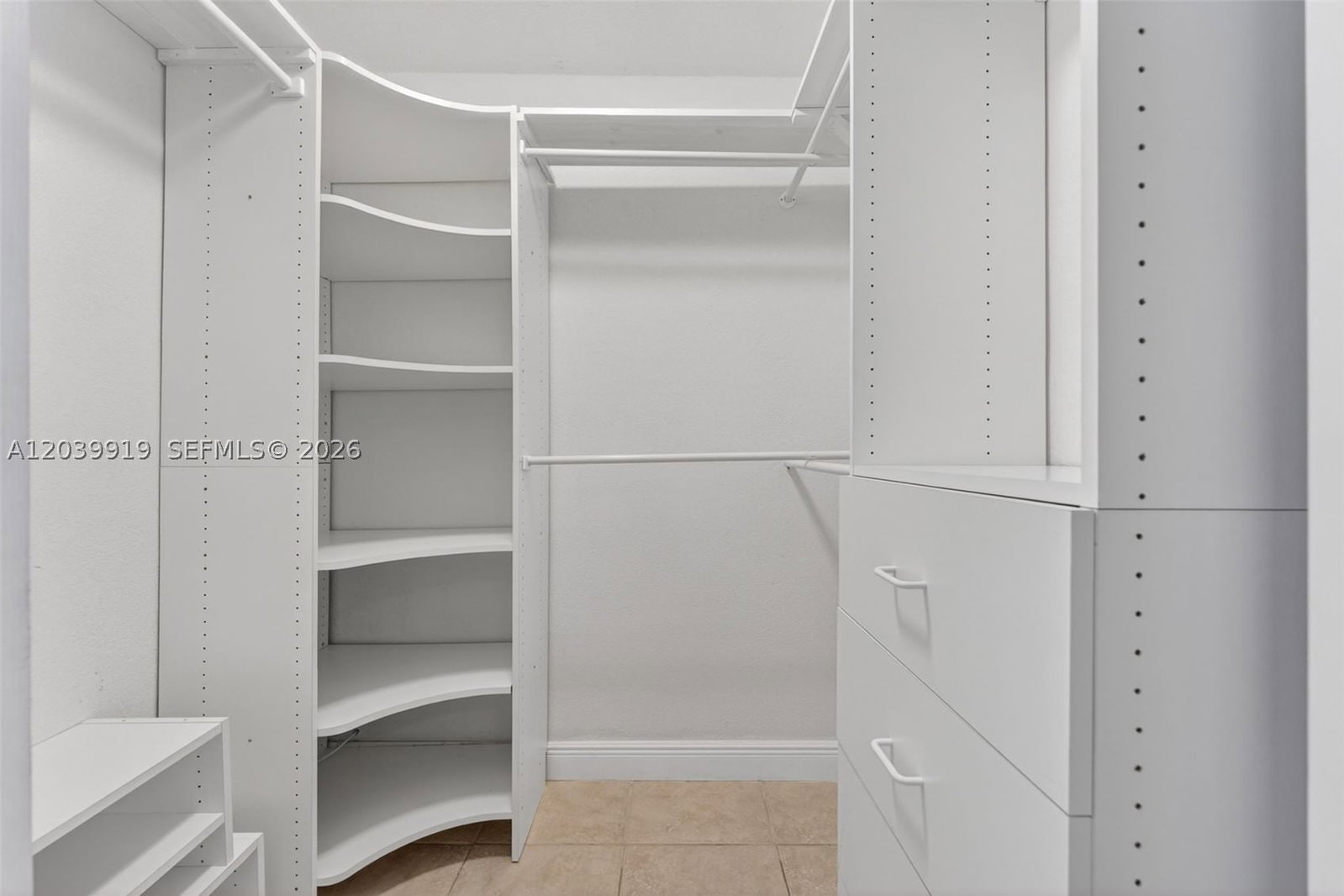 Real estate property located at 920 35th Ave, Miami-dade, Douglas 7th Comml Center, Miami, FL