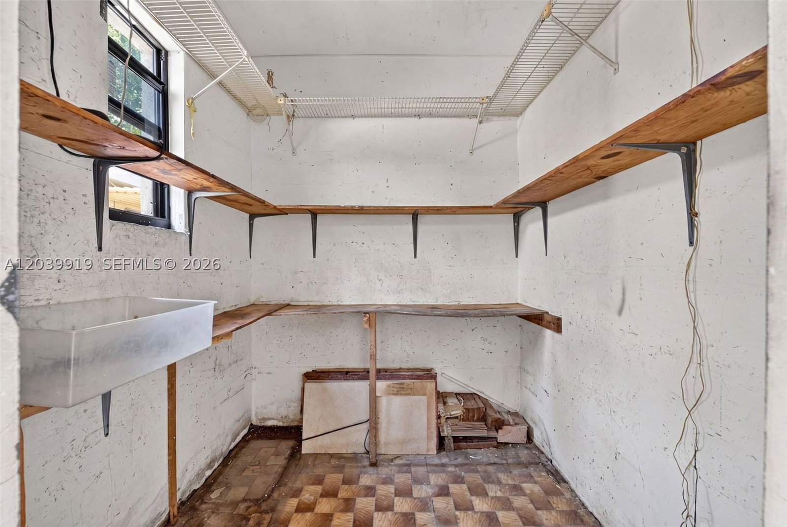 Real estate property located at 920 35th Ave, Miami-dade, Douglas 7th Comml Center, Miami, FL