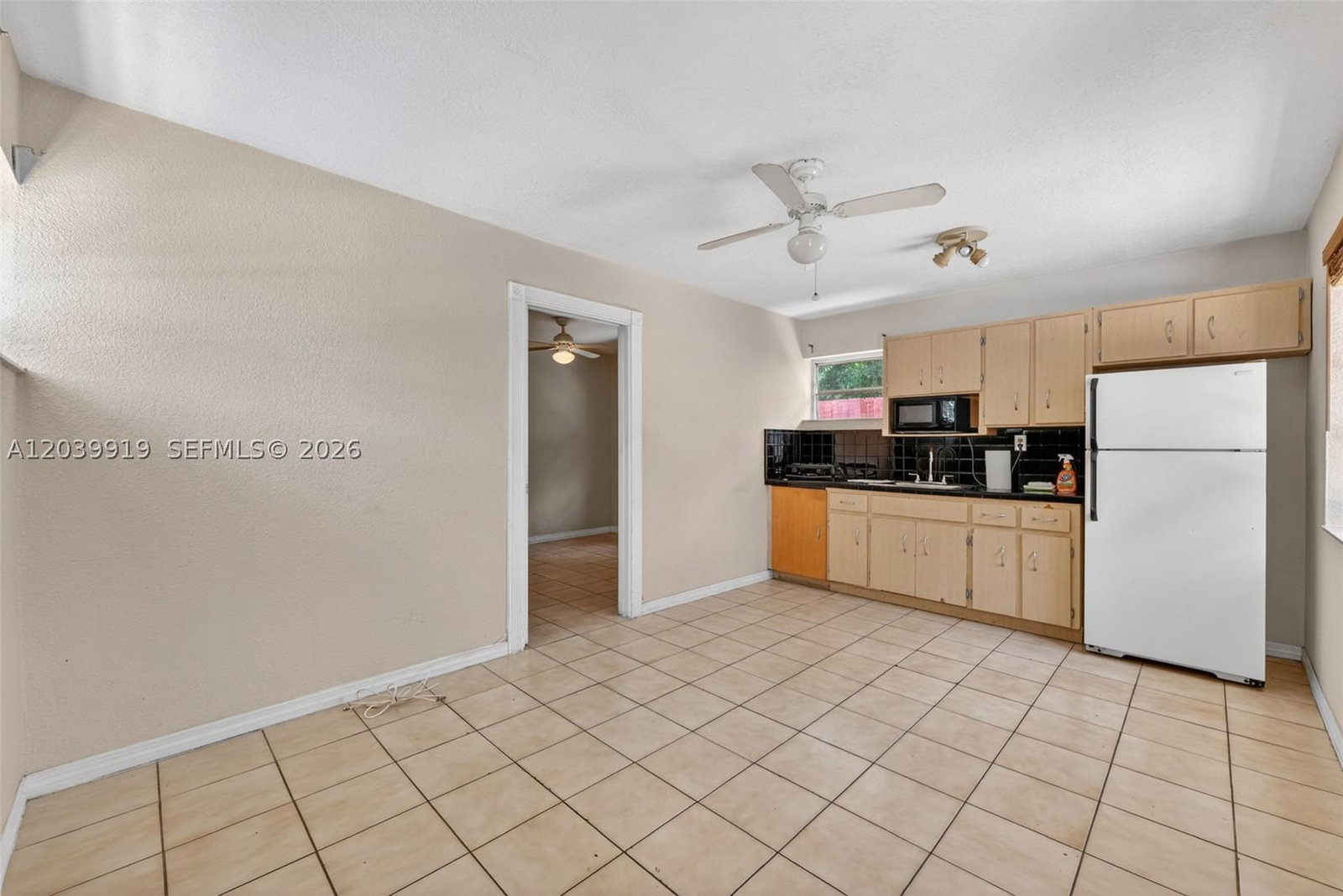 Real estate property located at 920 35th Ave, Miami-dade, Douglas 7th Comml Center, Miami, FL