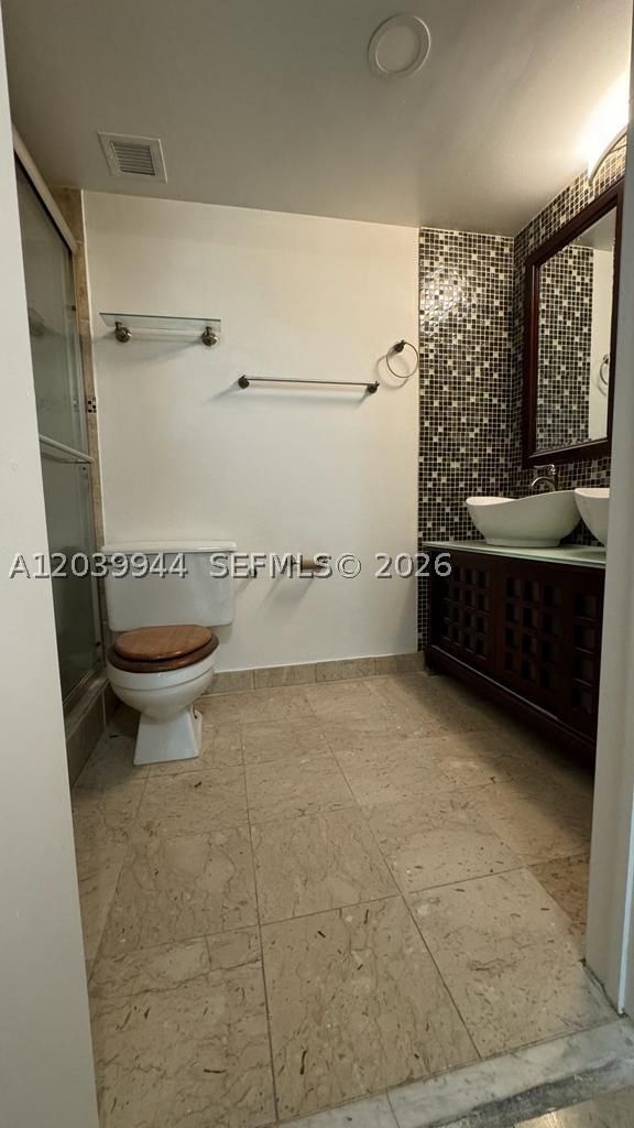 Real estate property located at 919 Hillcrest Dr #201, Broward, Hillcrest East No 20 Cond, Hollywood, FL