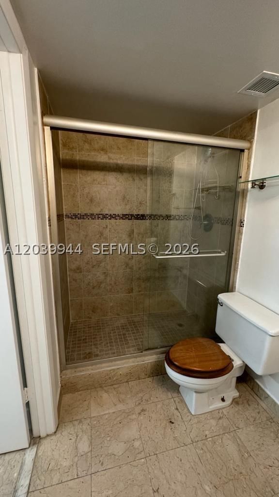 Real estate property located at 919 Hillcrest Dr #201, Broward, Hillcrest East No 20 Cond, Hollywood, FL