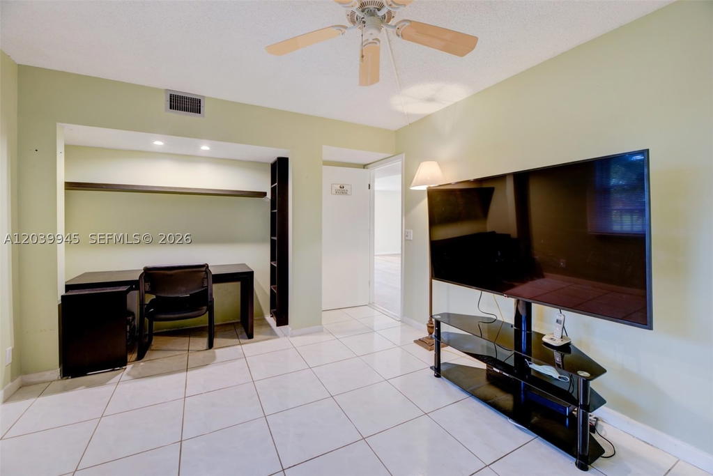 Real estate property located at 500 130th Ter #301A, Broward, Lancaster At Century Vill, Pembroke Pines, FL