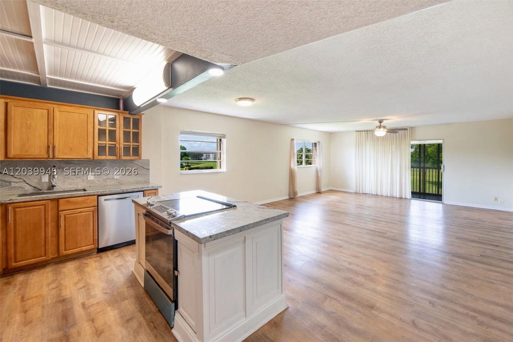 Real estate property located at 500 130th Ter #301A, Broward, Lancaster At Century Vill, Pembroke Pines, FL