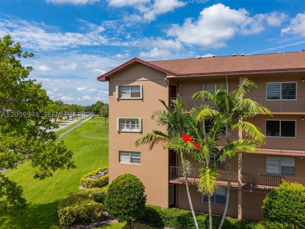 Real estate property located at 500 130th Ter #301A, Broward, Lancaster At Century Vill, Pembroke Pines, FL