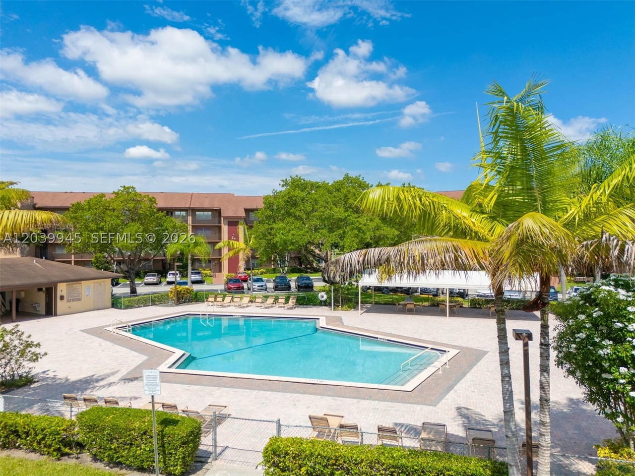 Real estate property located at 500 130th Ter #301A, Broward, Lancaster At Century Vill, Pembroke Pines, FL