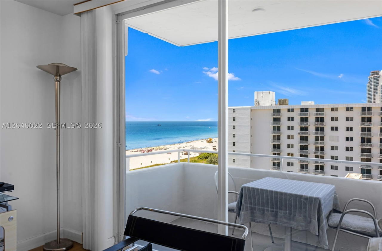 Real estate property located at 465 Ocean Dr #1009, Miami-dade, Royal Atlantic Condo, Miami Beach, FL