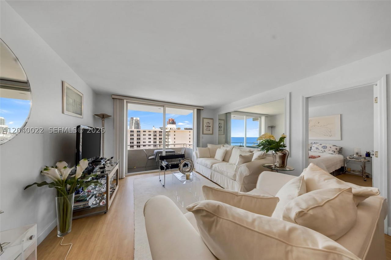 Real estate property located at 465 Ocean Dr #1009, Miami-dade, Royal Atlantic Condo, Miami Beach, FL