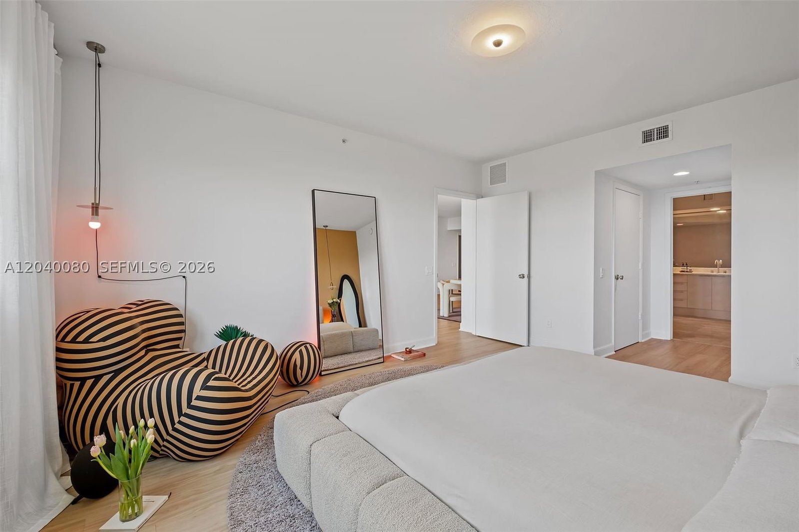 Real estate property located at 14951 Royal Oaks Ln #1202, Miami-dade, The Oaks I Condo, North Miami, FL