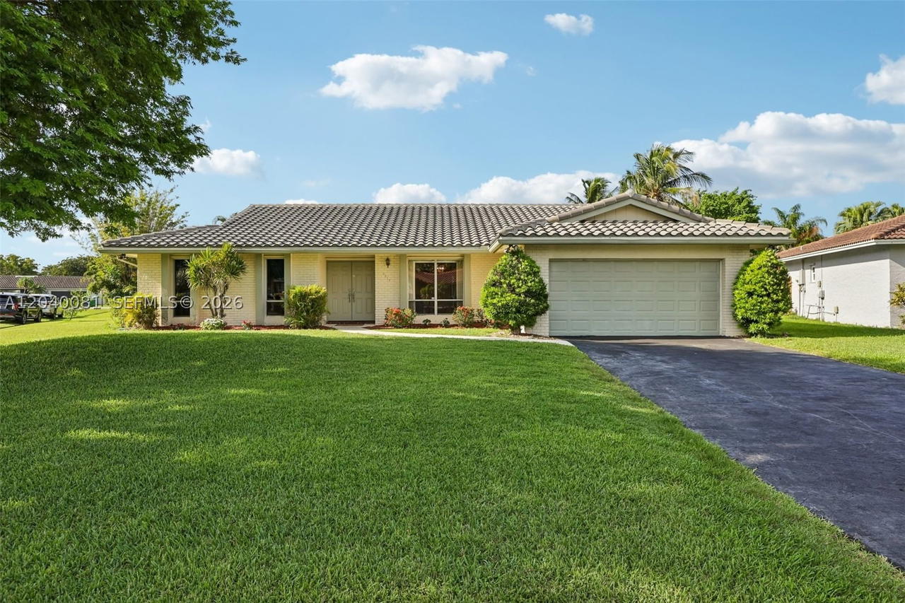 Real estate property located at 2518 121st Dr, Broward, Westchester, Coral Springs, FL