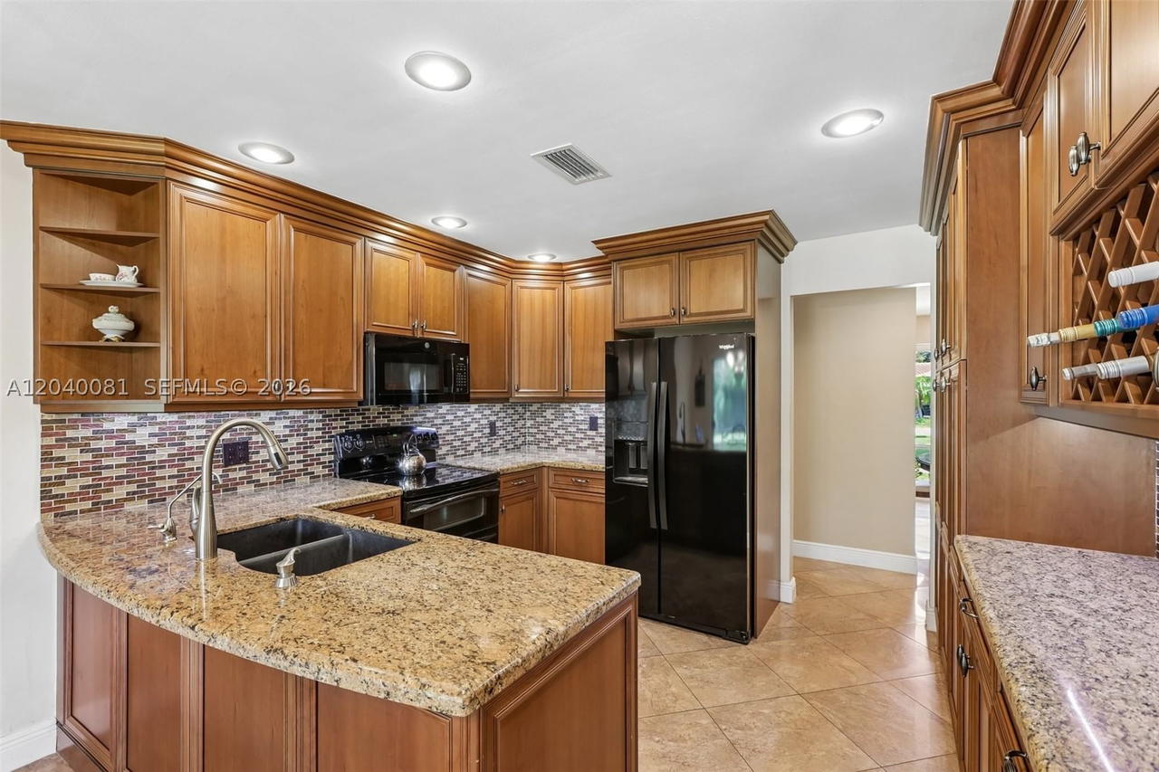 Real estate property located at 2518 121st Dr, Broward, Westchester, Coral Springs, FL