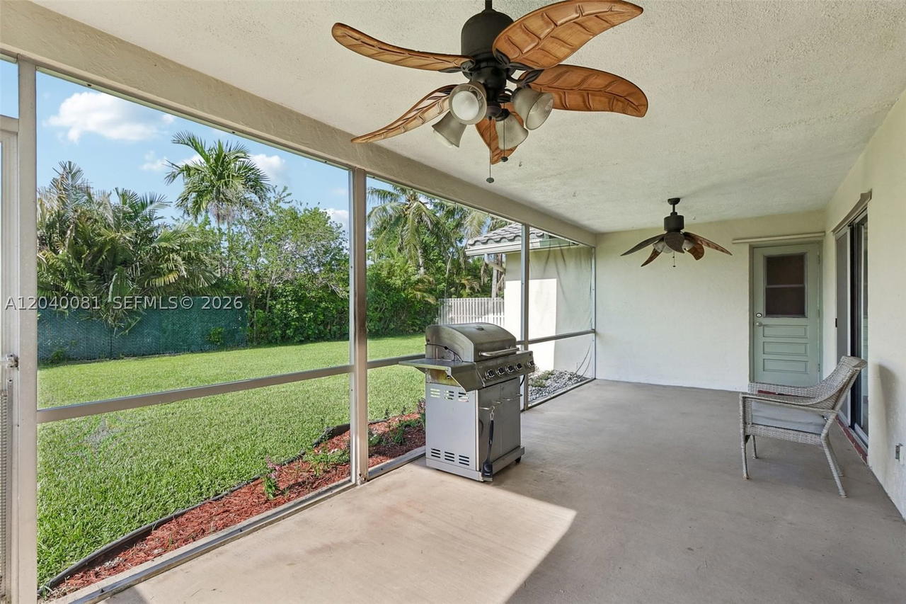 Real estate property located at 2518 121st Dr, Broward, Westchester, Coral Springs, FL