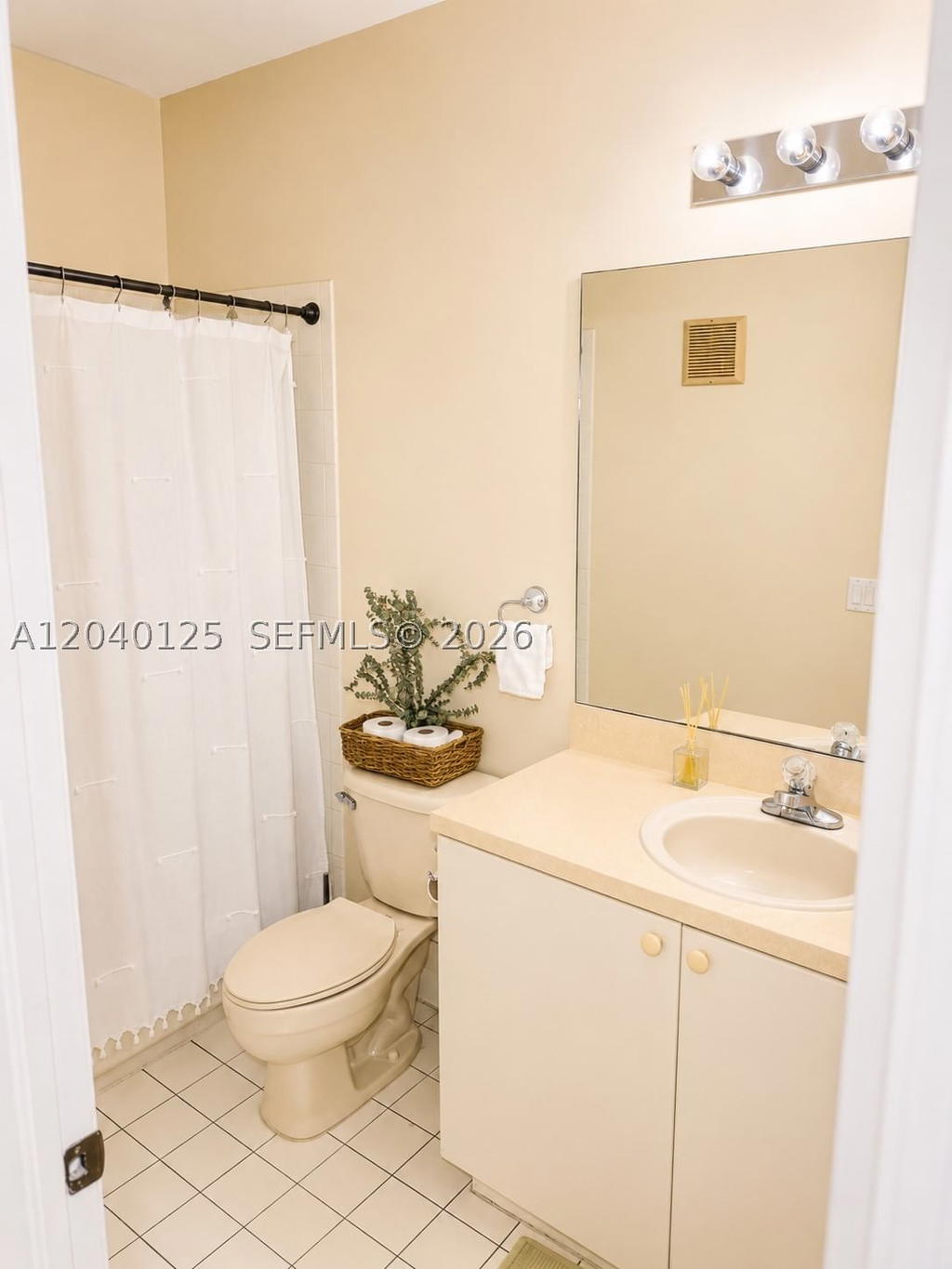 Real estate property located at 12488 122nd St, Miami-dade, Kendall Breeze, Miami, FL