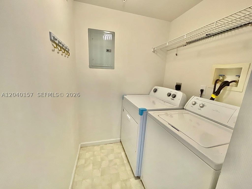 Real estate property located at 17150 Bay Rd #2912, Miami-dade, Porto Bellagio Condo, Sunny Isles Beach, FL