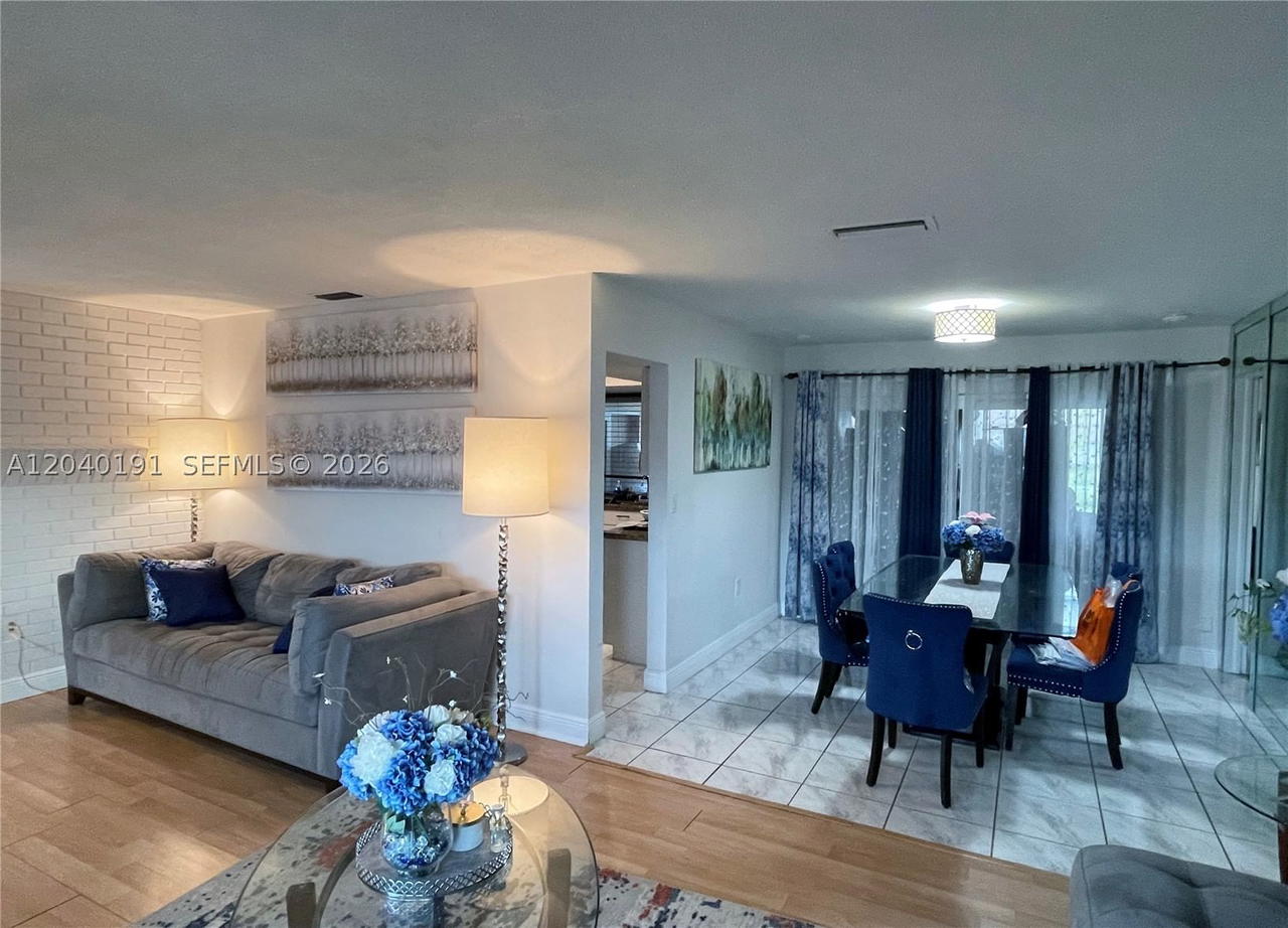 Real estate property located at 8330 20th Ct, Broward, Sunrise Golf Village Sec, Sunrise, FL