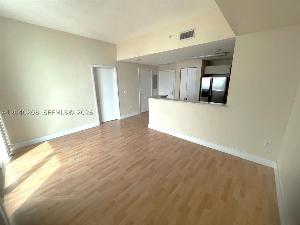 Real estate property located at 350 24th St #814, Miami-dade, City 24 Condo, Miami, FL