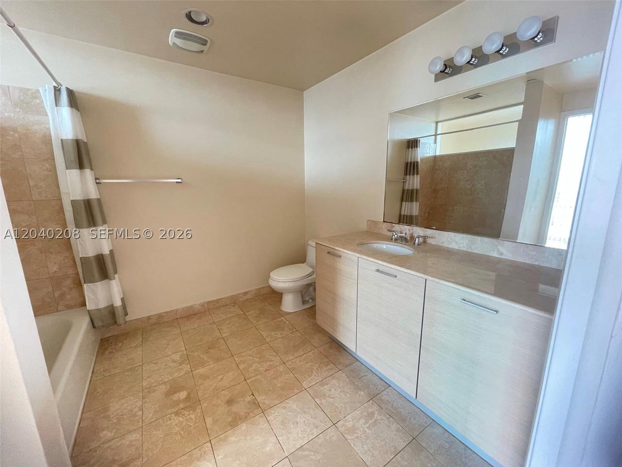 Real estate property located at 350 24th St #814, Miami-dade, City 24 Condo, Miami, FL
