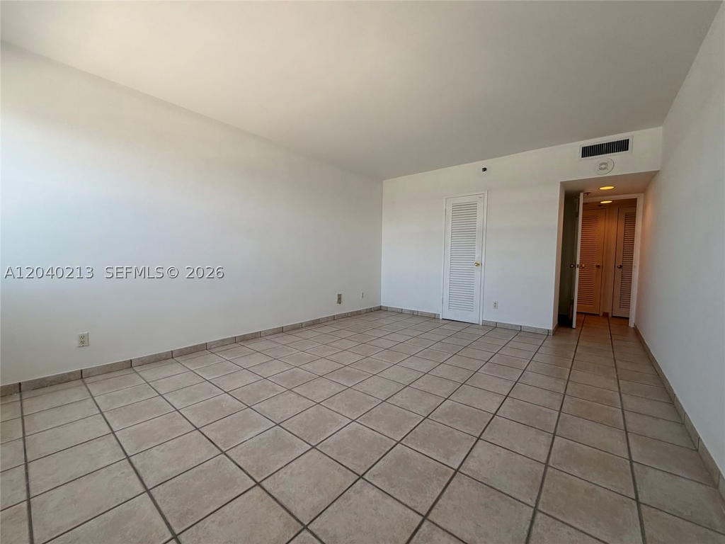 Real estate property located at 100 Lincoln Rd #1410, Miami-dade, The Decoplage Condo, Miami Beach, FL