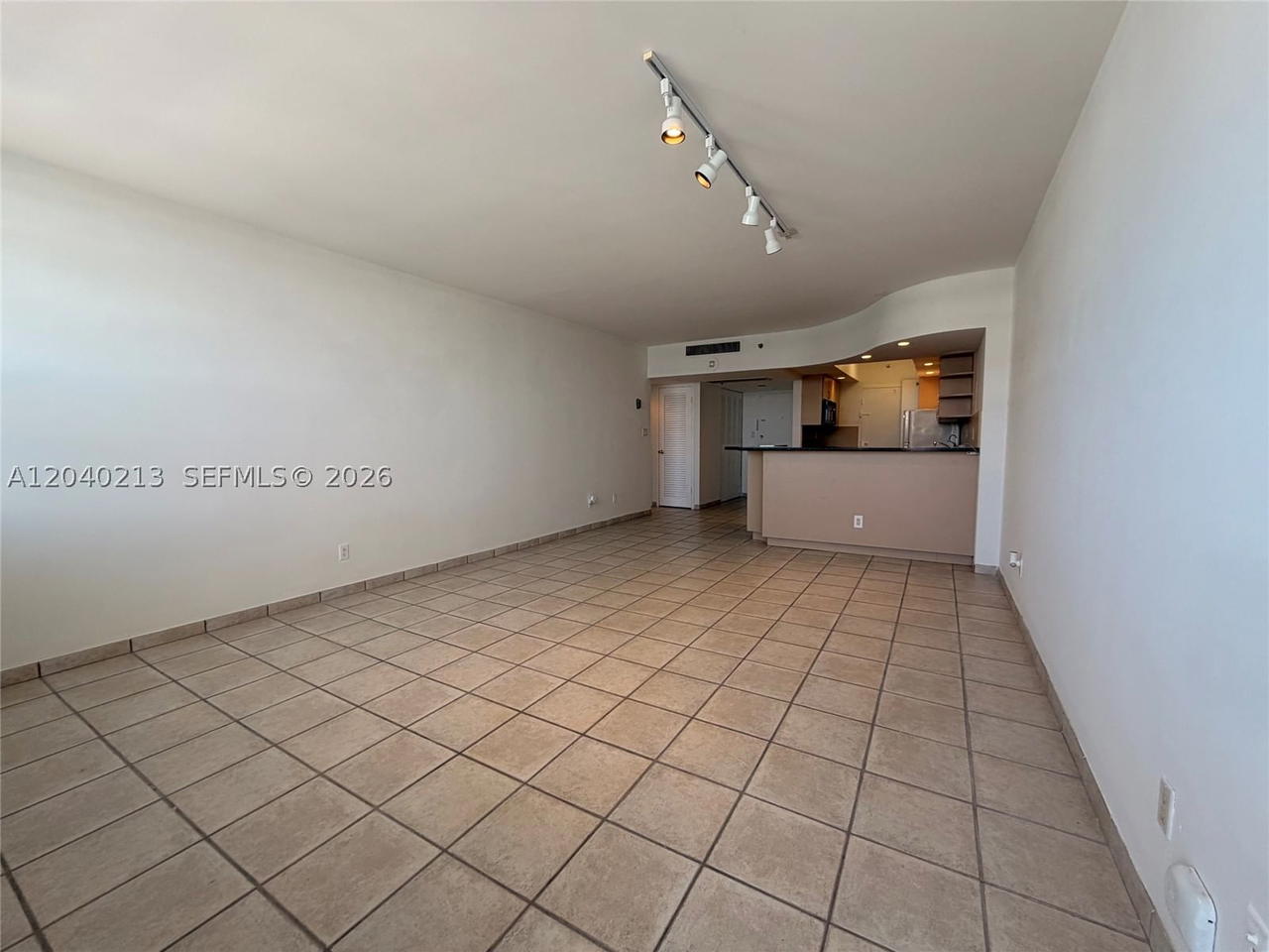 Real estate property located at 100 Lincoln Rd #1410, Miami-dade, The Decoplage Condo, Miami Beach, FL