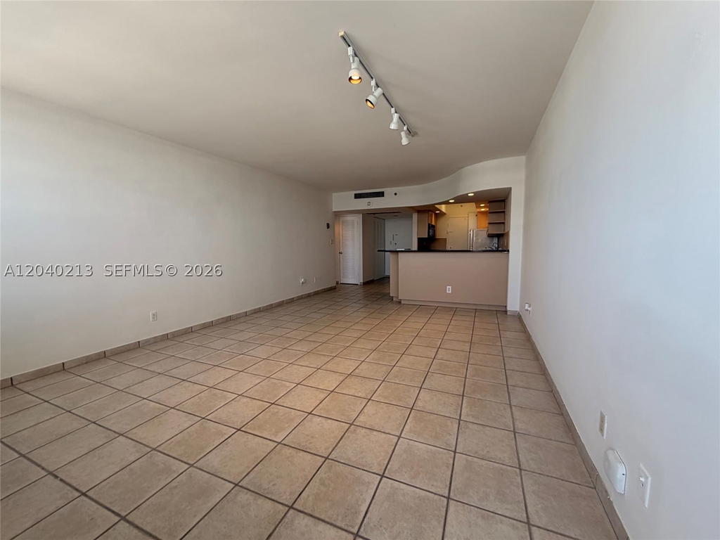 Real estate property located at 100 Lincoln Rd #1410, Miami-dade, The Decoplage Condo, Miami Beach, FL