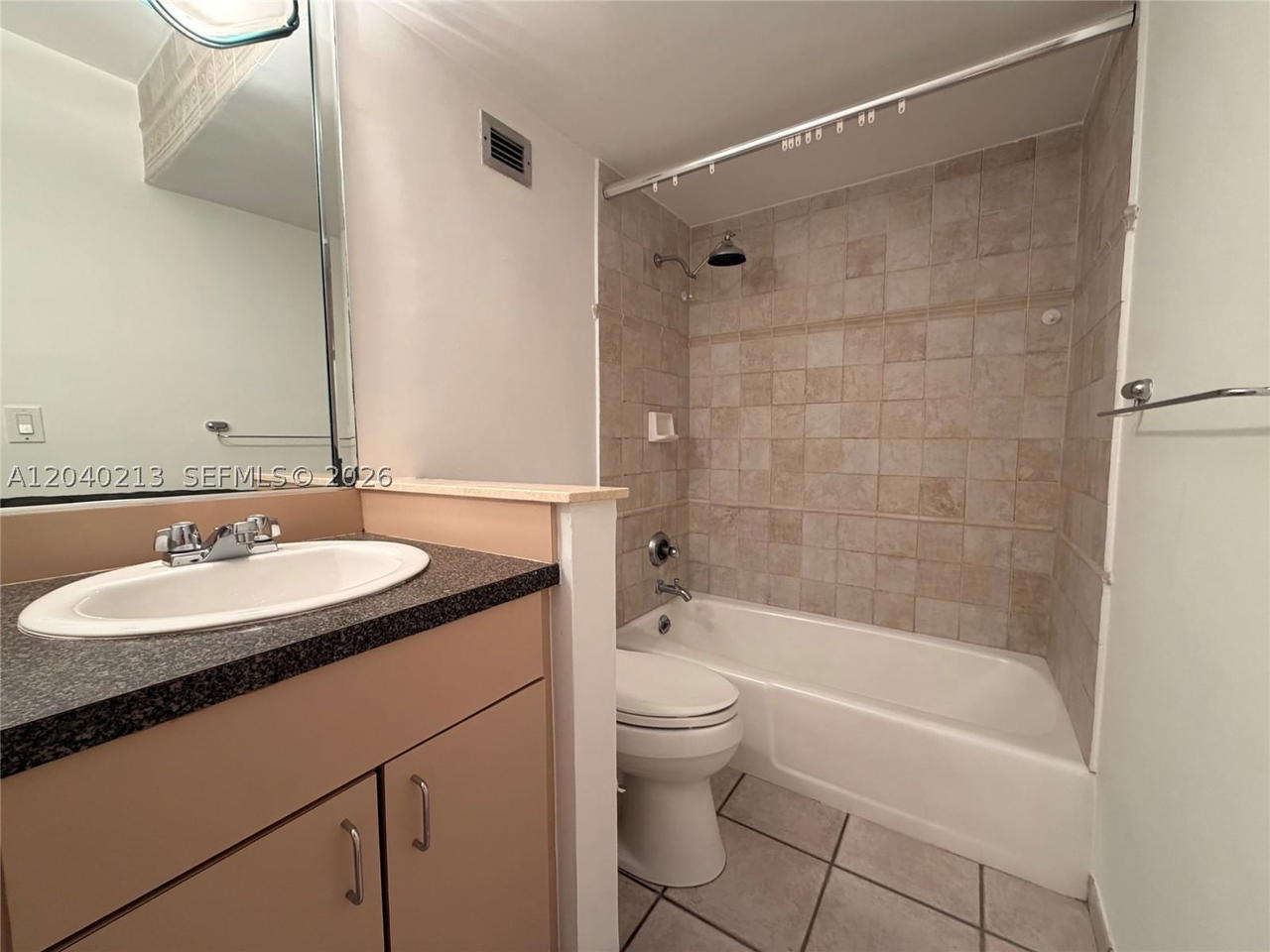 Real estate property located at 100 Lincoln Rd #1410, Miami-dade, The Decoplage Condo, Miami Beach, FL