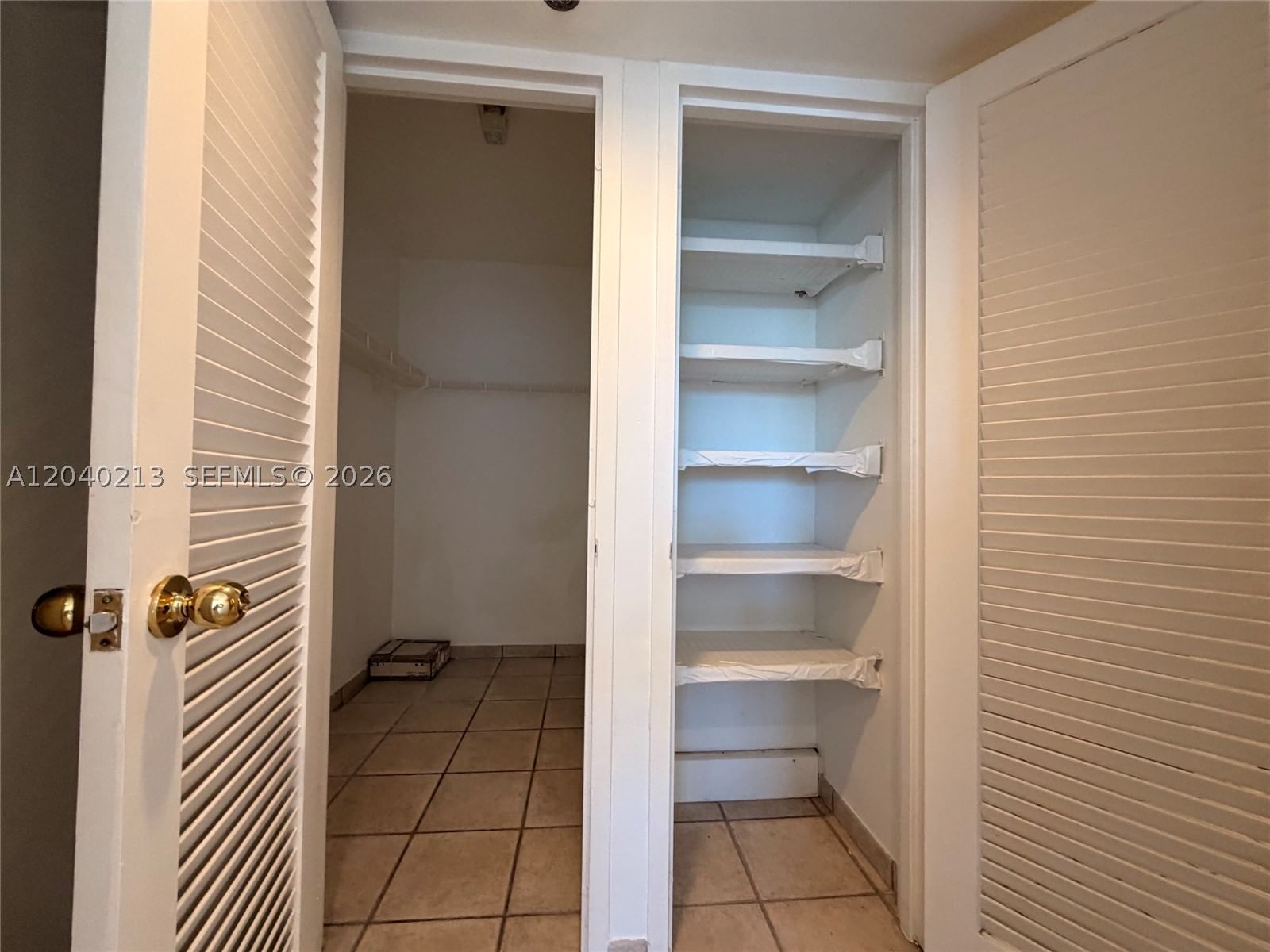 Real estate property located at 100 Lincoln Rd #1410, Miami-dade, The Decoplage Condo, Miami Beach, FL