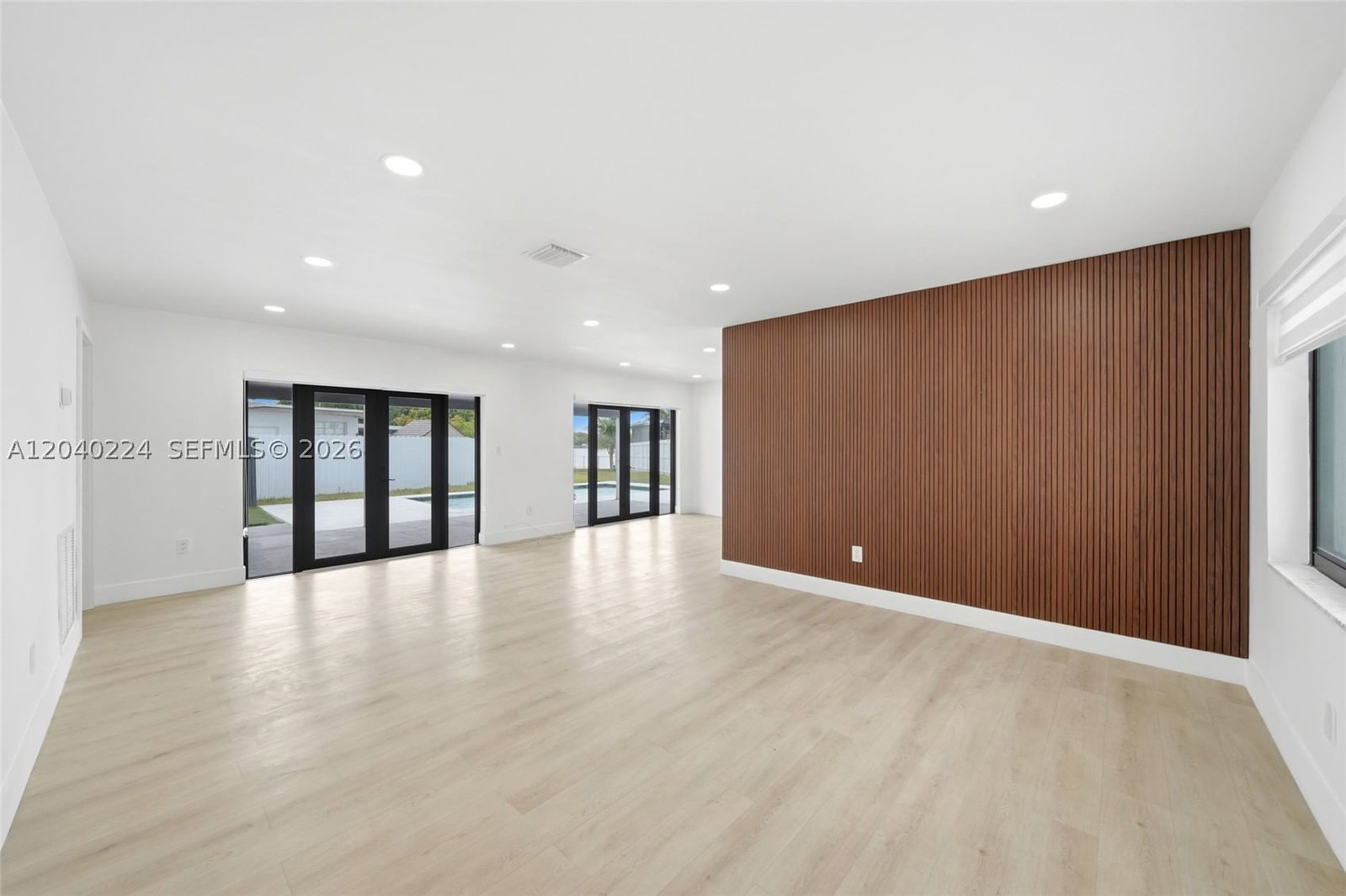 Real estate property located at 7200 12th Ave, Miami-dade, Lake Laurence North, Hialeah, FL