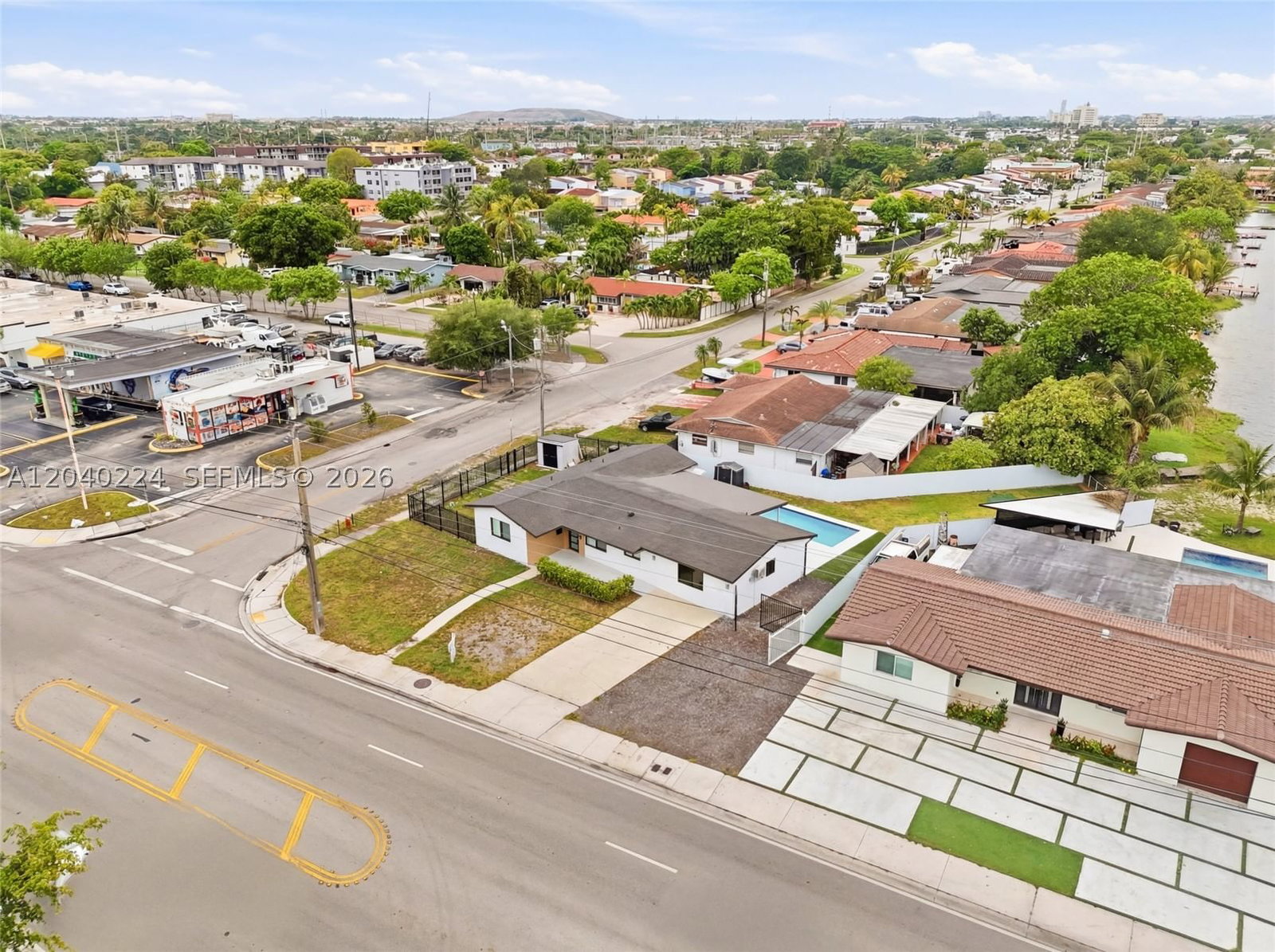 Real estate property located at 7200 12th Ave, Miami-dade, Lake Laurence North, Hialeah, FL