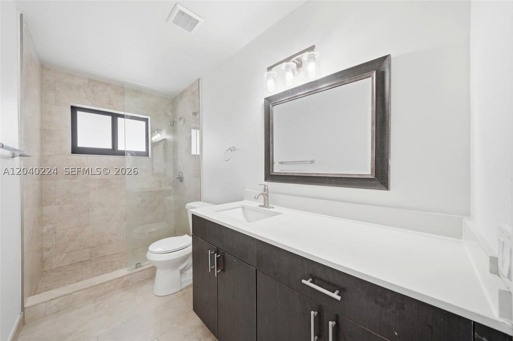 Real estate property located at 7200 12th Ave, Miami-dade, Lake Laurence North, Hialeah, FL