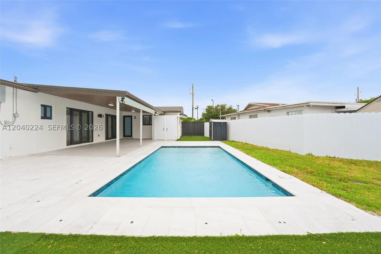Real estate property located at 7200 12th Ave, Miami-dade, Lake Laurence North, Hialeah, FL