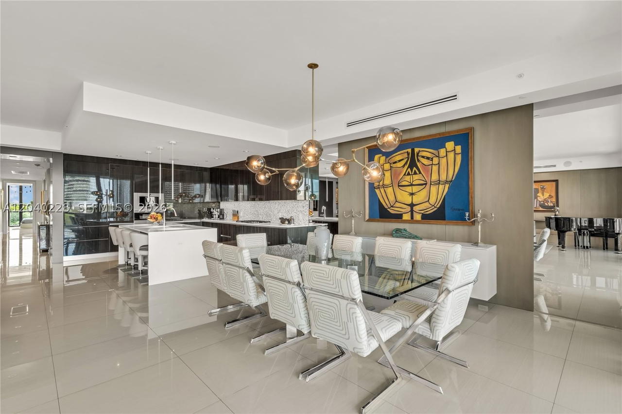 Real estate property located at 3300 188th St #318, Miami-dade, Echo Condo, Aventura, FL