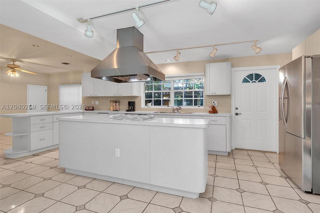 Real estate property located at 5309 Alton Rd, Miami-dade, La Gorce Golf Sub, Miami Beach, FL
