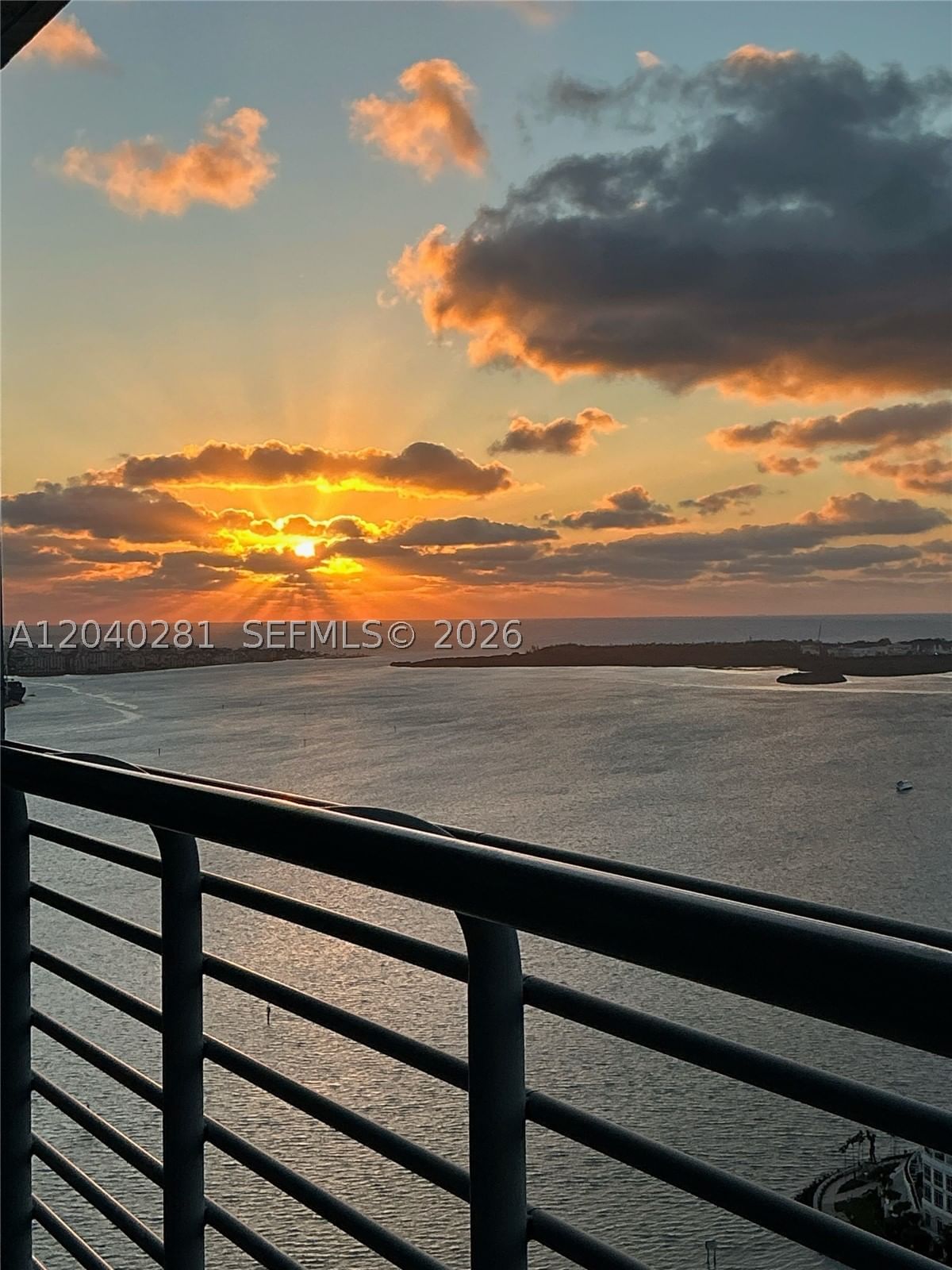 Real estate property located at 325 Biscayne Blvd #3821, Miami-dade, One Miami West, Miami, FL