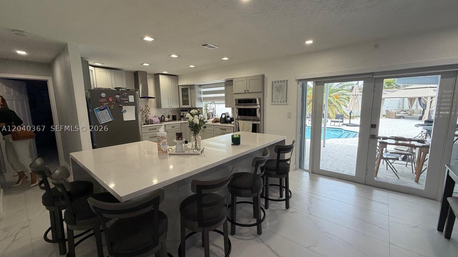 Real estate property located at 10450 19th St, Broward, Pembroke Lakes Sec 1, Pembroke Pines, FL