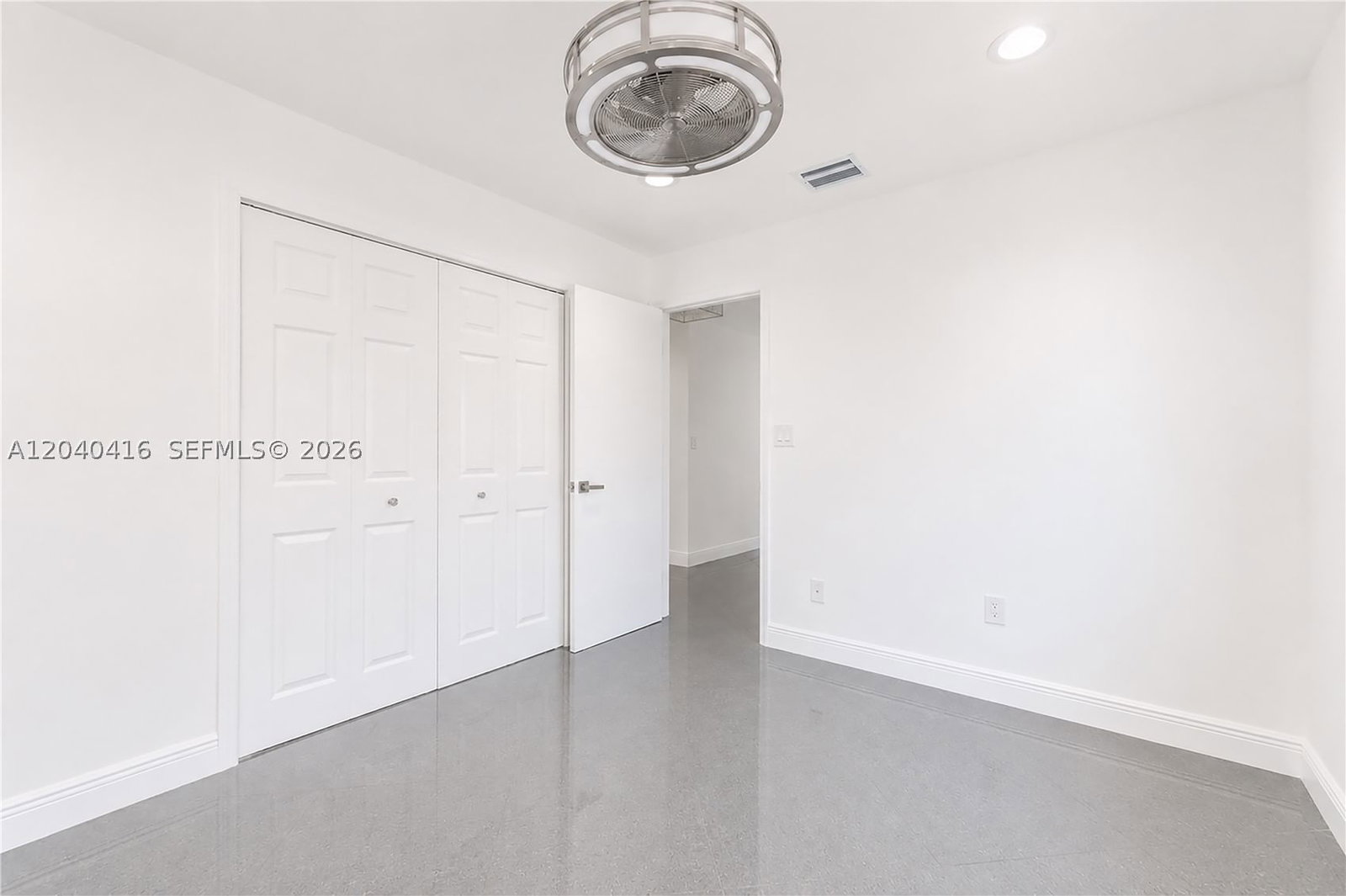 Real estate property located at 1204 136th Pl, Miami-dade, Tamiami Lakes Sec 4, Miami, FL