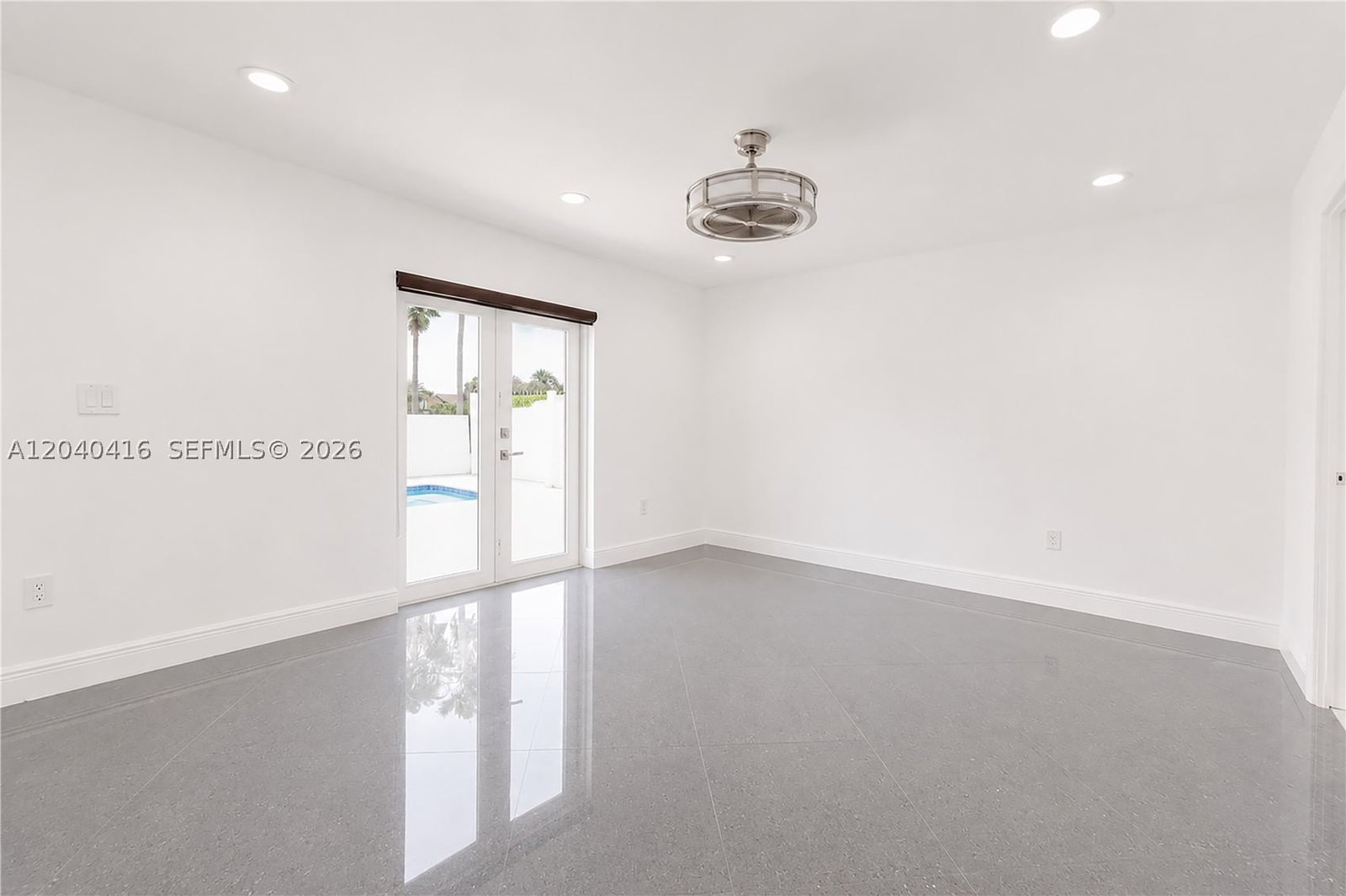 Real estate property located at 1204 136th Pl, Miami-dade, Tamiami Lakes Sec 4, Miami, FL