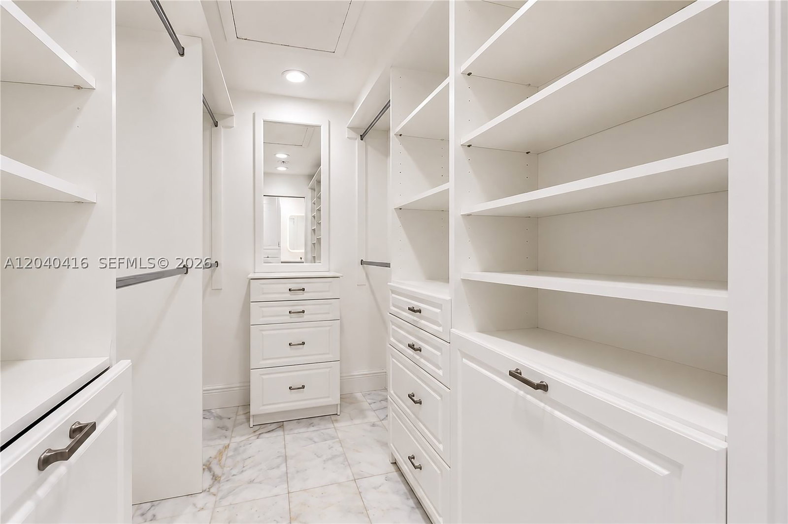 Real estate property located at 1204 136th Pl, Miami-dade, Tamiami Lakes Sec 4, Miami, FL