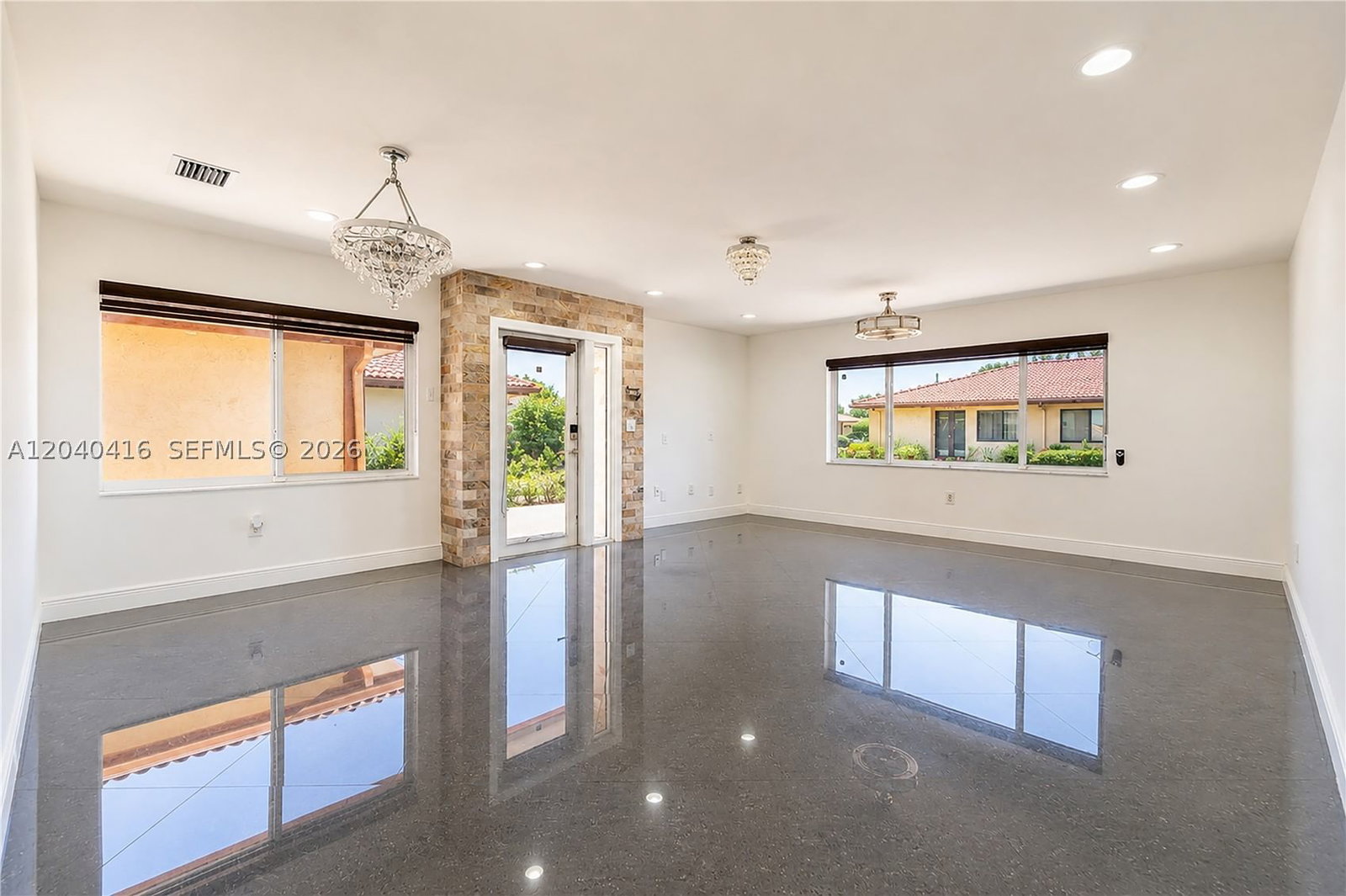 Real estate property located at 1204 136th Pl, Miami-dade, Tamiami Lakes Sec 4, Miami, FL