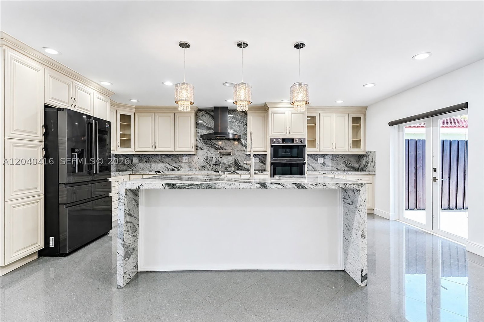 Real estate property located at 1204 136th Pl, Miami-dade, Tamiami Lakes Sec 4, Miami, FL