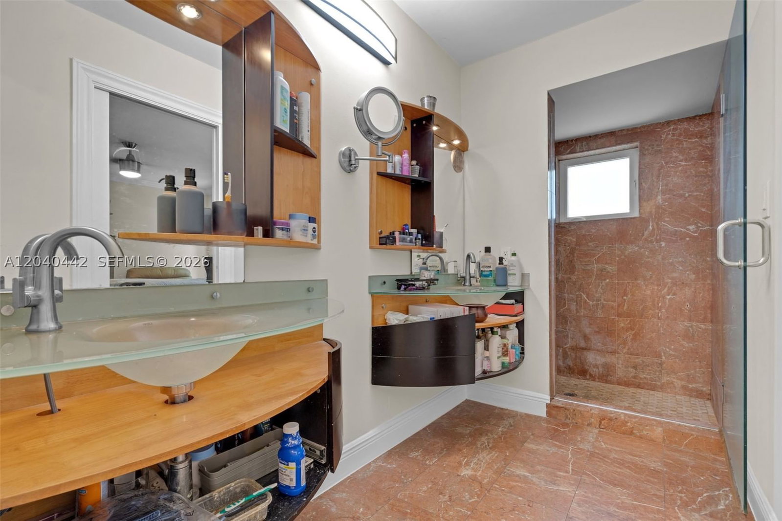 Real estate property located at 10170 54th Ter, Miami-dade, Patio Homes Of Doral Pine, Doral, FL