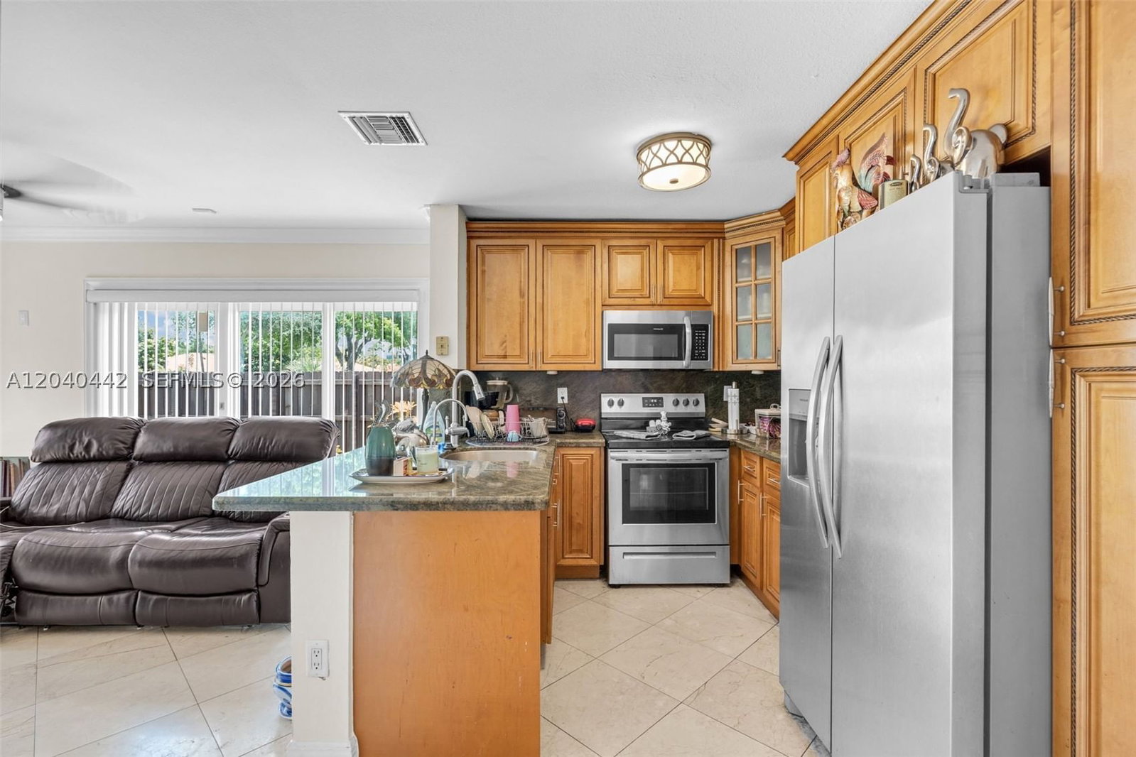 Real estate property located at 10170 54th Ter, Miami-dade, Patio Homes Of Doral Pine, Doral, FL